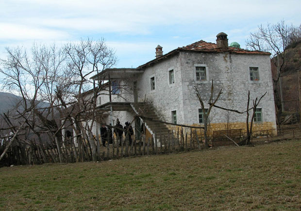 ОТКРИВЕНА ТАЈНА ДОКУМЕНТА: Унмик лагао Србију, све време знали за Жуту кућу